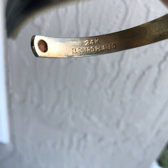 24k Electroplate GOLD Tone Cuff Bracelet Stack Set - Picture 5 of 9